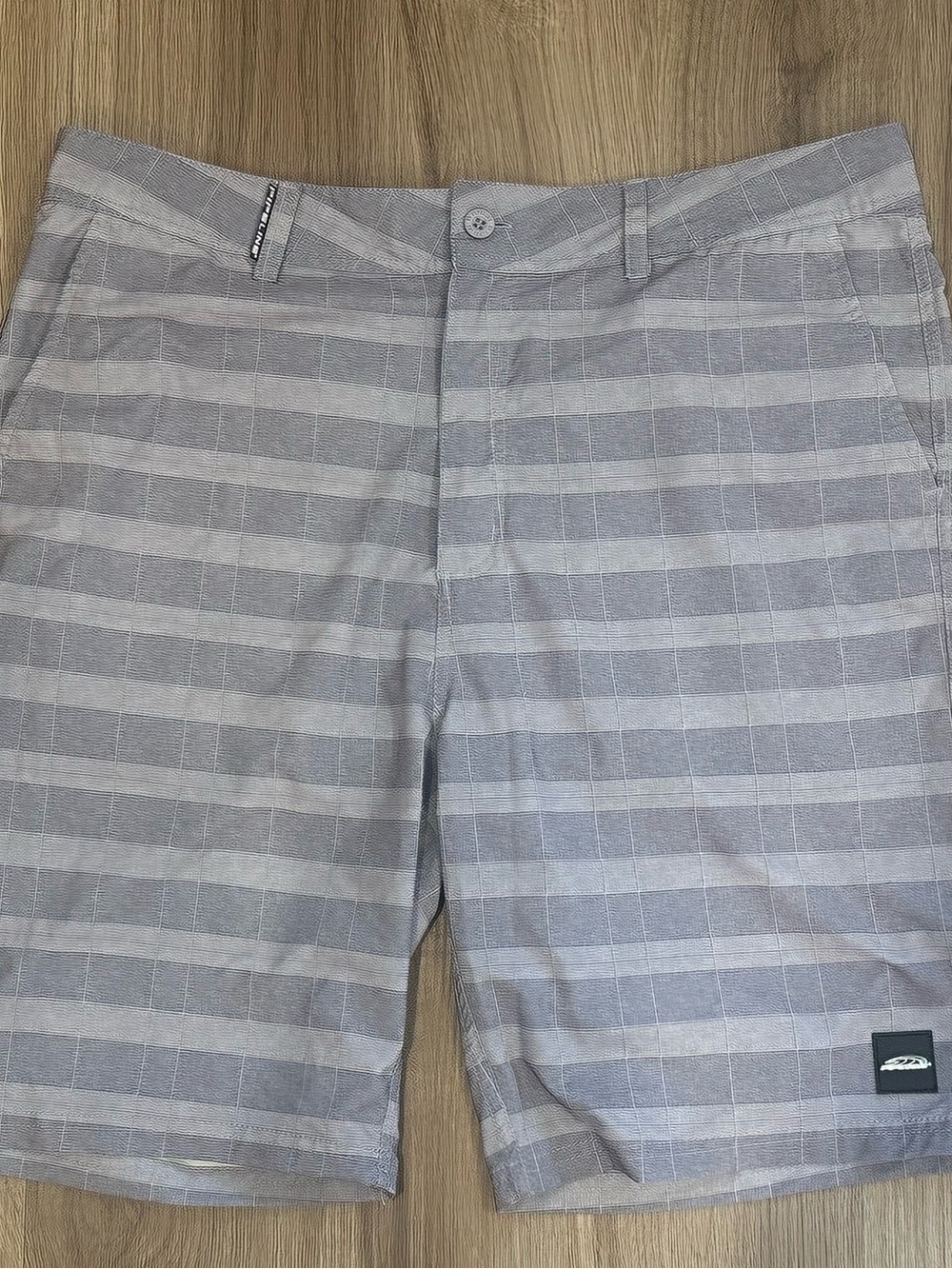 Pipeline Men’s Gray Plaid Board Shorts Size 38 Flat Front Casual Surf Swim